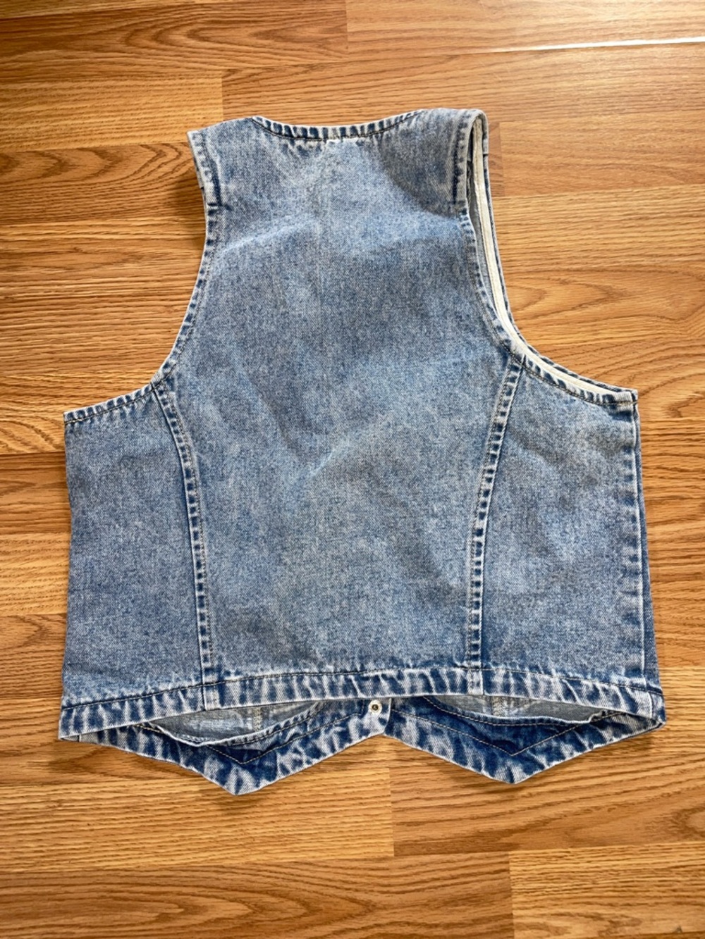 Pink Lily Denim Vest Size Large - Picture 2 of 3